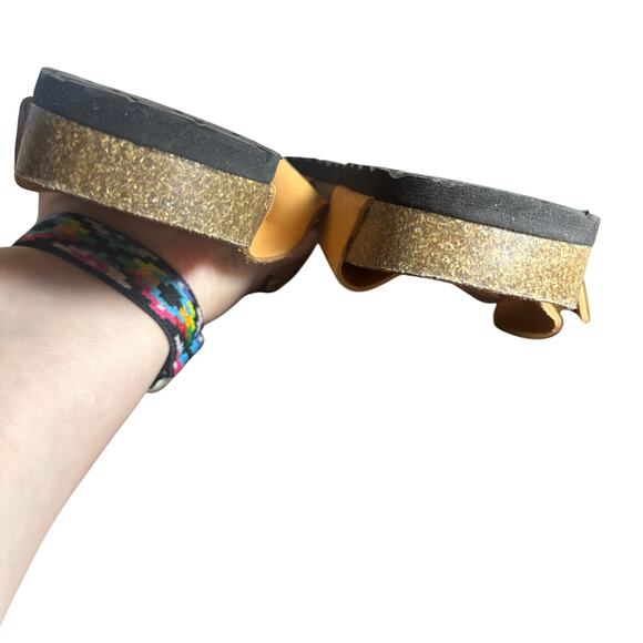 White Mountain Women's Footbeds Sandals Tan Suede Adjustable Comfort Size 8M - Picture 9 of 12